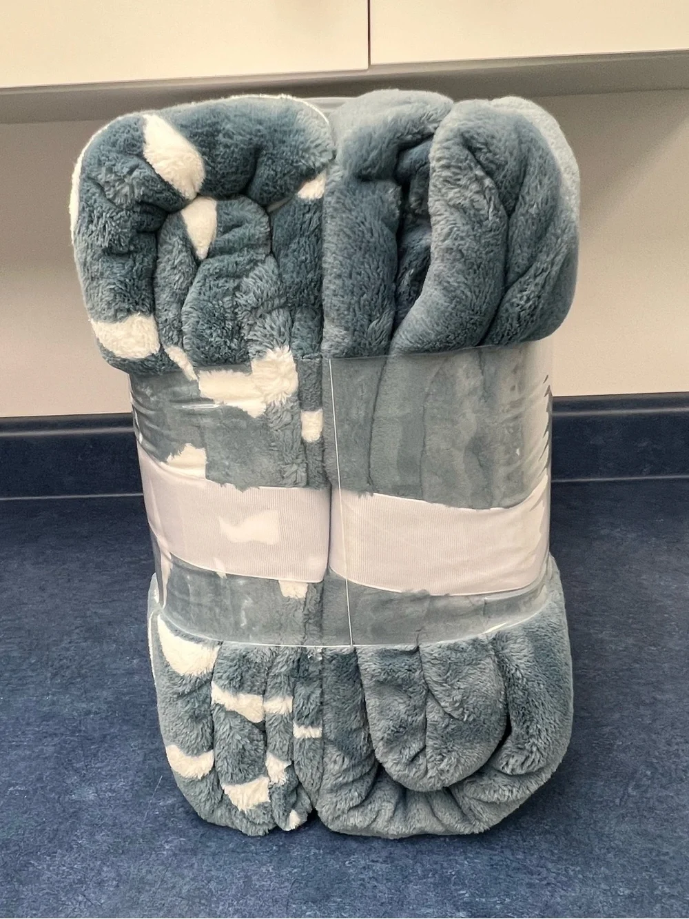 Retreat Plush Throw Blankets (2-Pack)